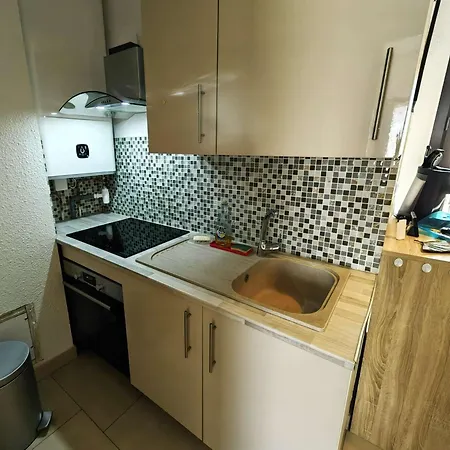 Charmant T2 Renove Pour 4 Pers, Piscine, Tennis, Parking, A 100m De La Plage - Fr-1-607-192